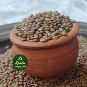 Horse gram / Kollu kept in a mud pot